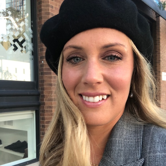 Meet your Posher, Rebecca - Picture 1 of 1